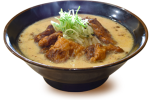 なんこつらーめん、トロトロになるまで煮込んだ大きな軟骨肉を豪快にトッピング。